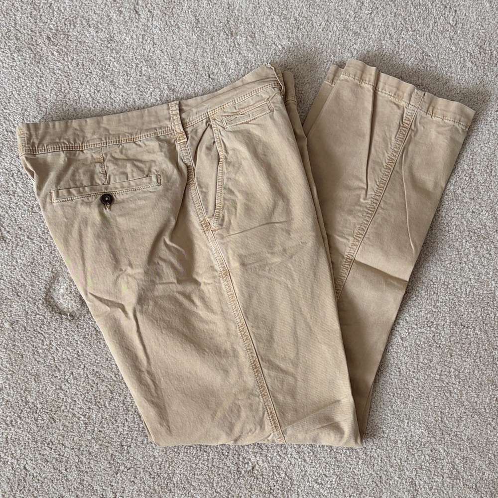 American Eagle Outfitters Beige/Tan Chino Pants